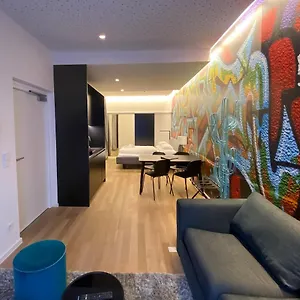 Apart-hotel Blackhome I Contactless Check-in, Graz